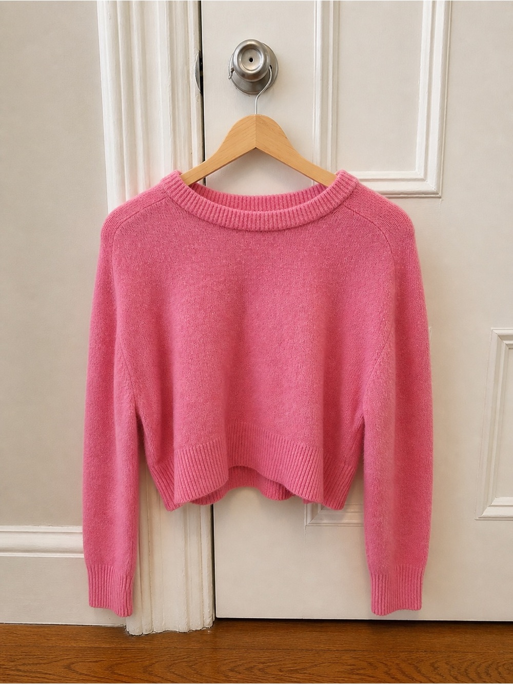 Universal Thread Pink Crewneck Sweater Size M